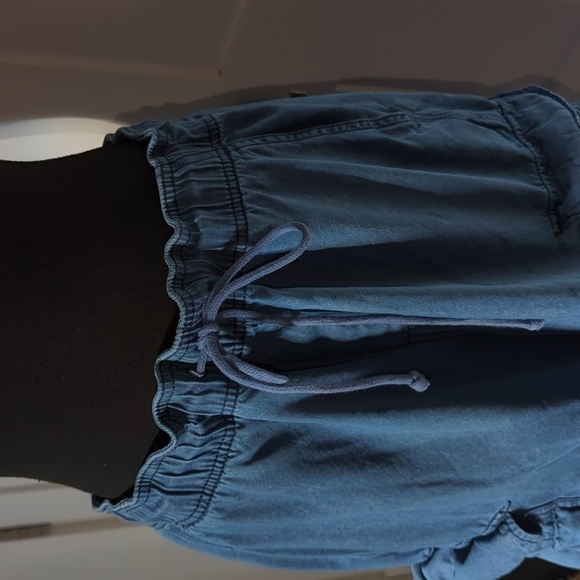 Lucky Brand Pull on Denim Cargo jeans Size L - Picture 3 of 8